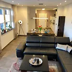 Casa De Falco 塔勒